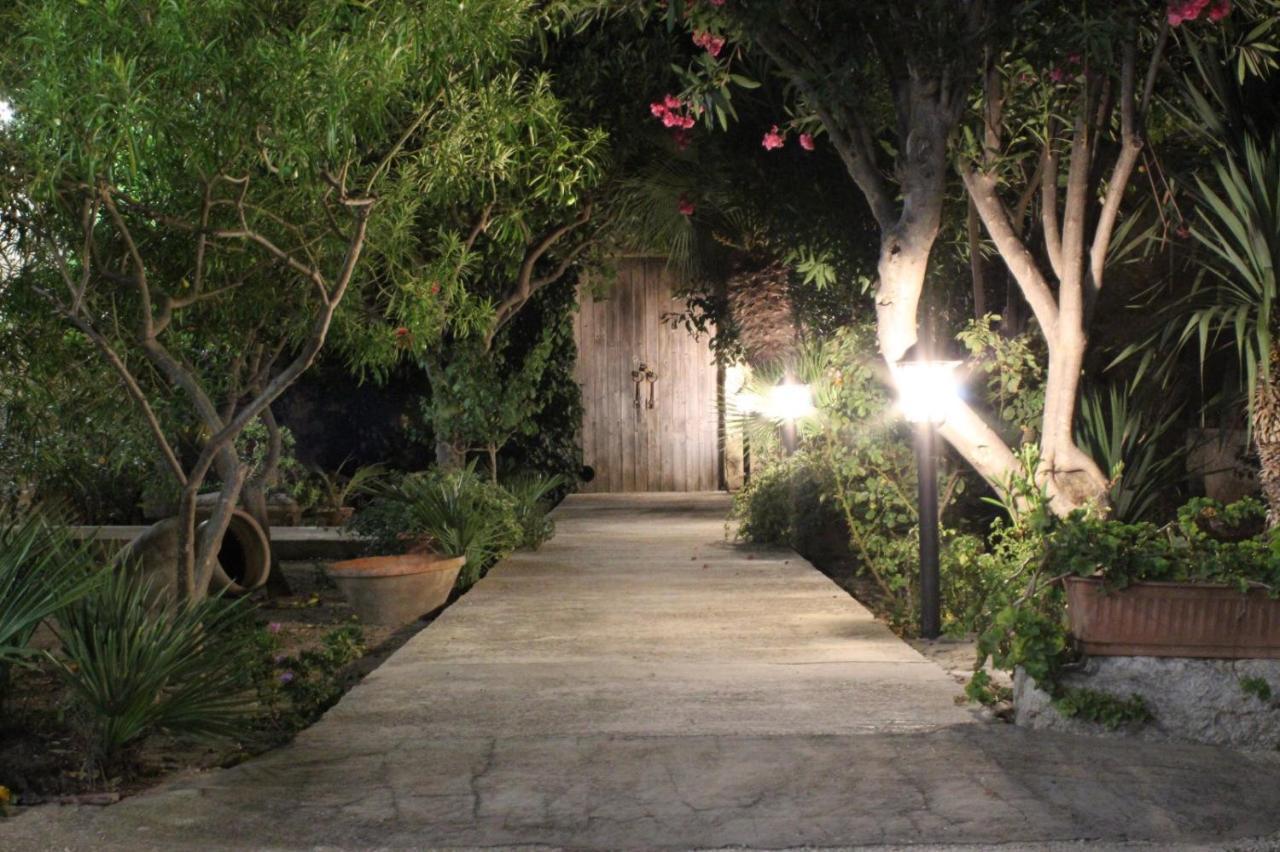 Bed and Breakfast Baglio Bellavista Torre Nubia Екстер'єр фото